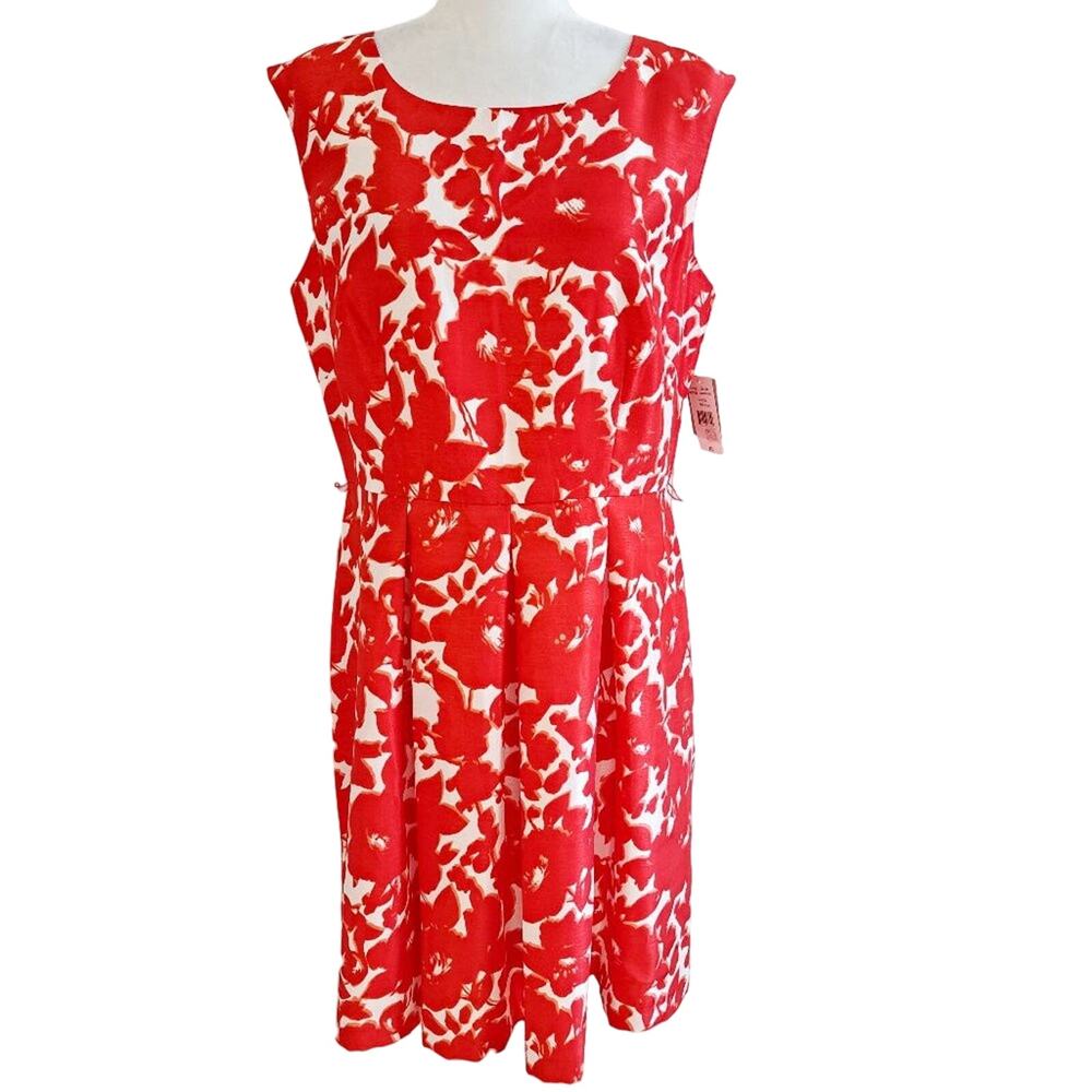 Danny and Nicole Sleeveless Pleated Jacquard Dress